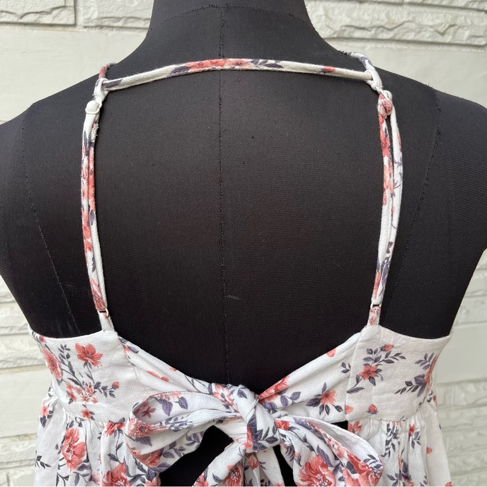 SOLD ❌ Floral Tie Up Top - Picture 7 of 7